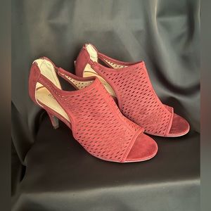 Style & Co open toe low heel size 8